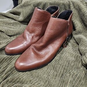 FINAL markdown NEW Aerosoles Women's Leather Ankle Boots 10M